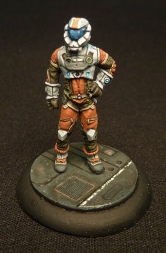 painting pilot figures